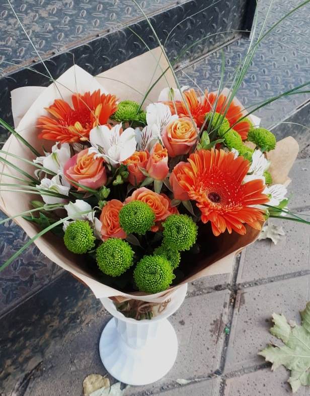 Букет цветов из: Герберы, Хризантемы, Альстромерии и Розы в Троицком Сахалинской области