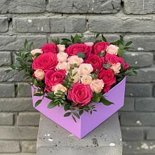 Цветочная композиция из Розы в коробке в Троицком Сахалинской области