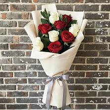 Букет цветов из:  Розы в Троицком Сахалинской области