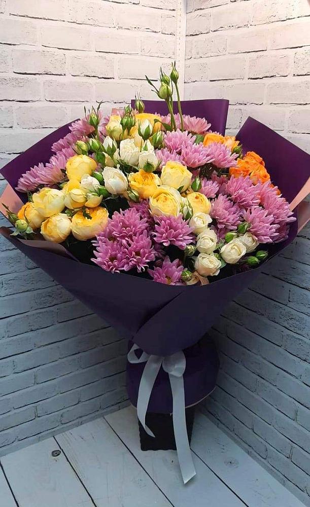Букет цветов из: Хризантемы и Розы в Троицком Сахалинской области