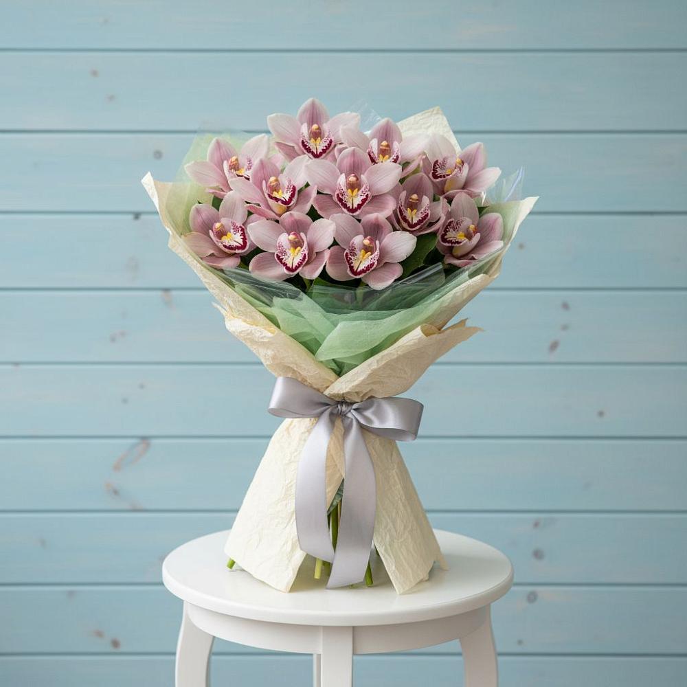 Букет цветов из: Орхидеи и Розы в Троицком Сахалинской области