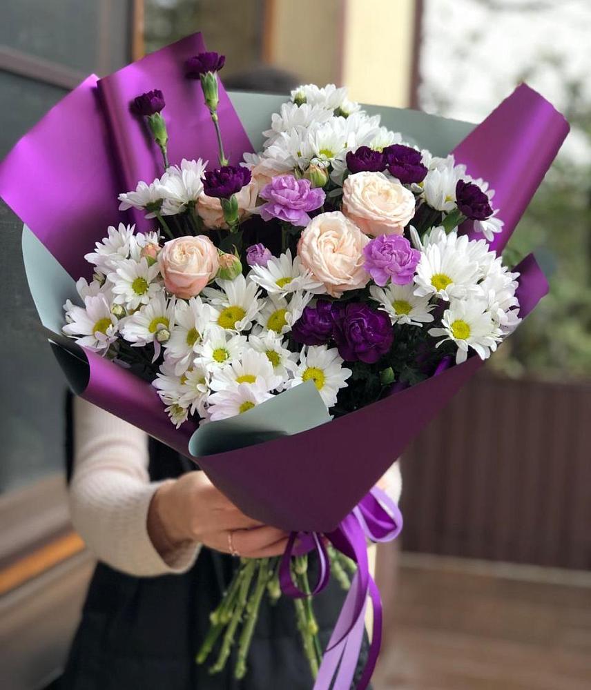 Букет цветов из: Хризантемы, Гвоздики и Розы в Троицком Сахалинской области