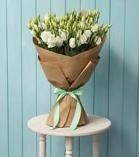 Букет цветов из:  Лизиантусы в Троицком Сахалинской области