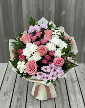 Букет цветов из:  Альстромерии, Гвоздики, Розы и Хризантемы в Троицком Сахалинской области