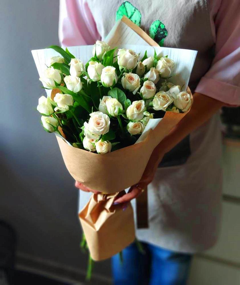 Букет цветов из: Розы в Троицком Сахалинской области