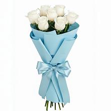 Букет 7 белых роз Проуд в Троицком Сахалинской области