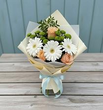 Букет цветов из:  Герберы, Розы и Хризантемы в Троицком Сахалинской области