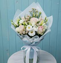 Букет цветов из:  Розы и Лизиантусы в Троицком Сахалинской области